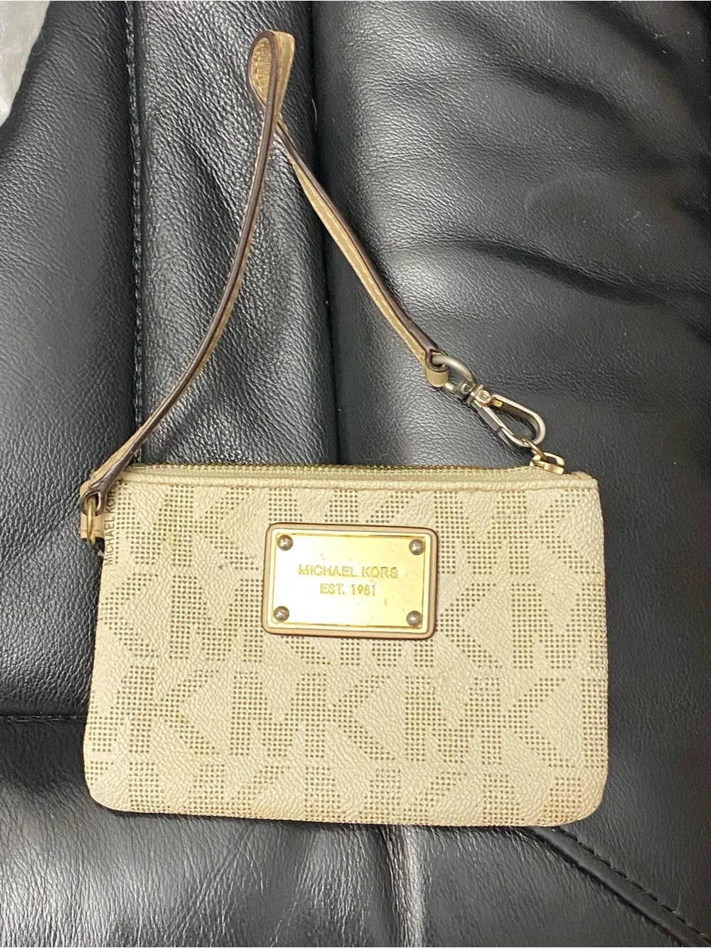 Michael Kors Wristlet